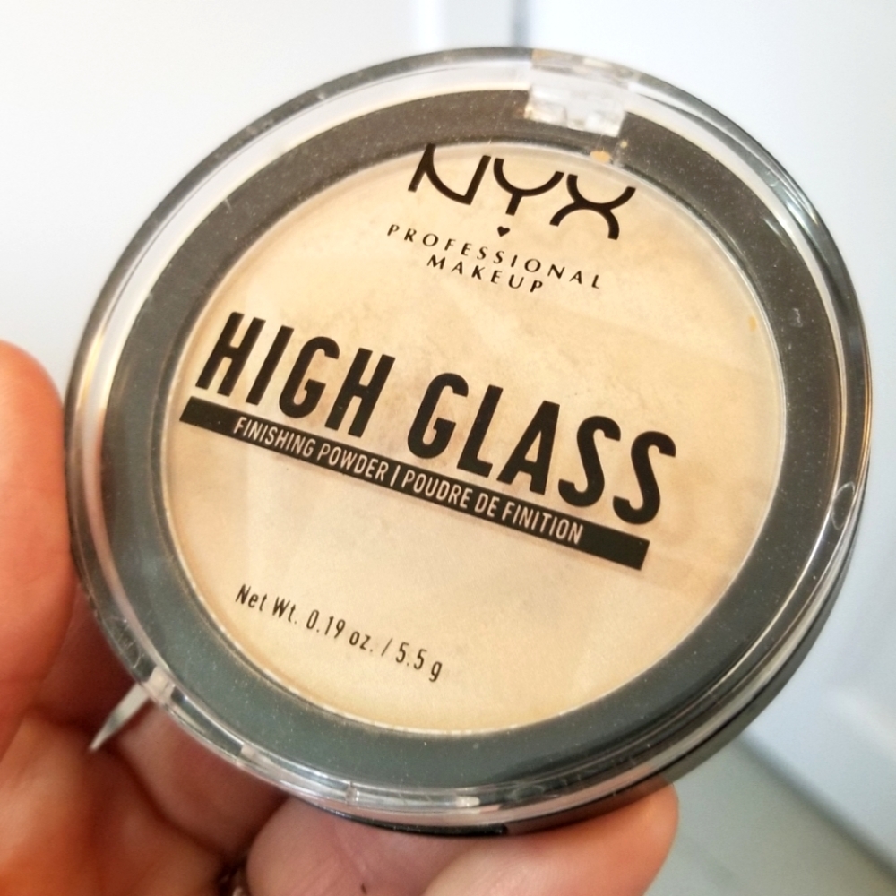 NYX High Glass luminous finishing powder